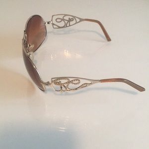 ROBERTO CAVALLI SUNGLASSES 😎